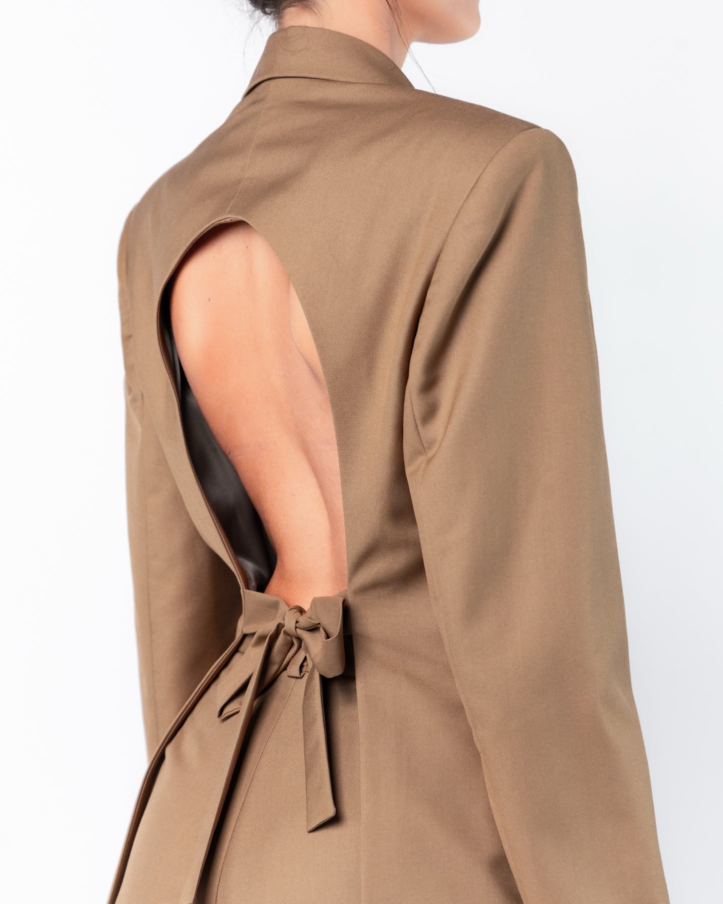Dena - Open Back Blazer