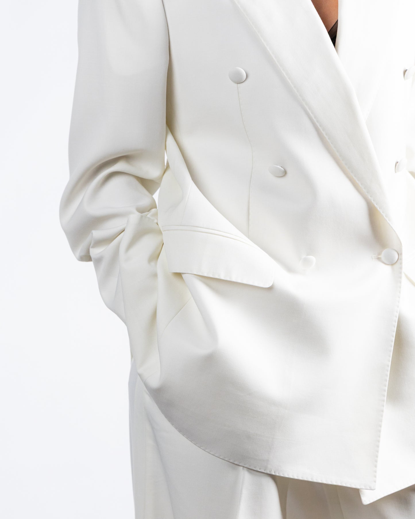 Etra Suit
